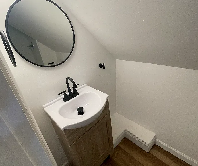 829 Reynolds Ave — Photo 7