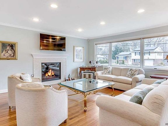 4th image of 6 Berkley Pl
