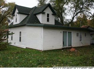 111 N Locust St, Sunrise Beach, MO 65052