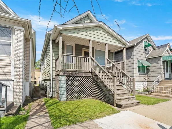 2112 New York Ave, Whiting, IN 46394