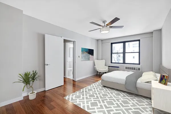 Sold by RES New York | media 4