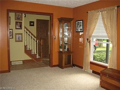 2nd image of 6950 Lockwood Blvd
