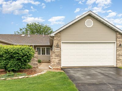 6851 Falcon Dr, Schererville, IN, 46375