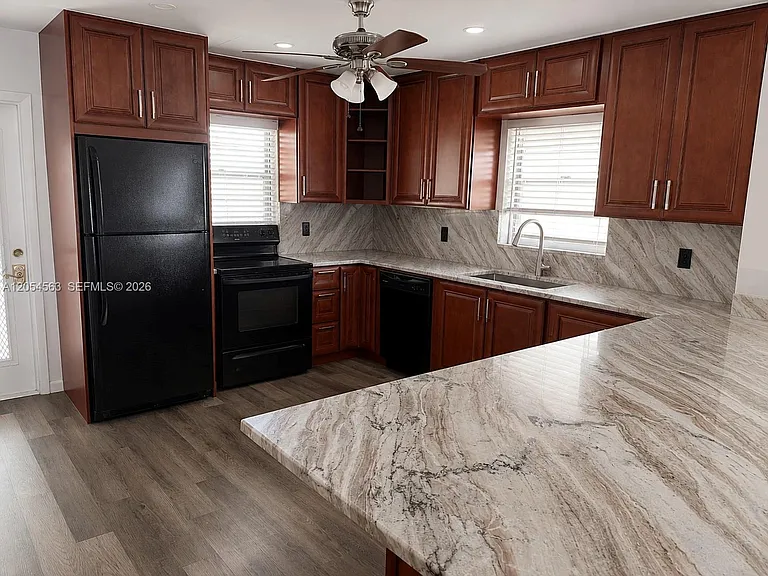 200 Berkley Rd #213 — Photo 5