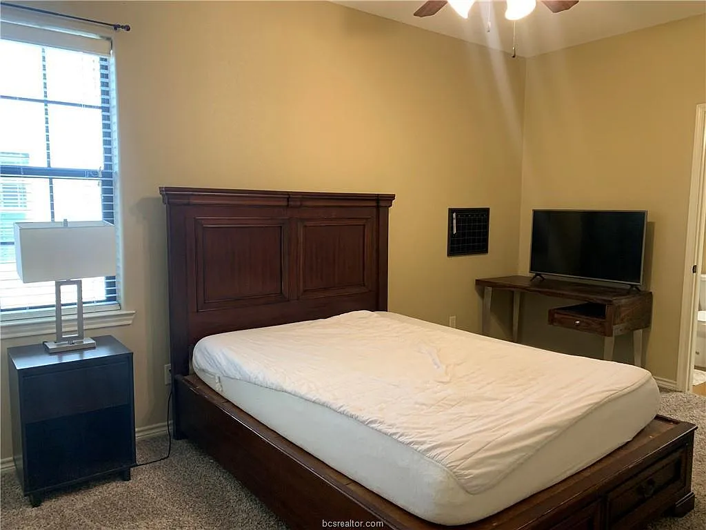 3329 Lieutenant Avenue - 1 — Photo 3