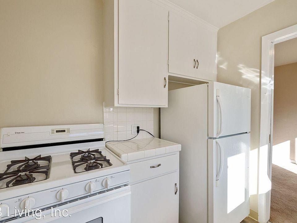 1st image of 1549 San Carlos Ave APT 12