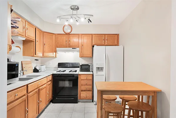 Sold by Space Marketing Shop | media 10