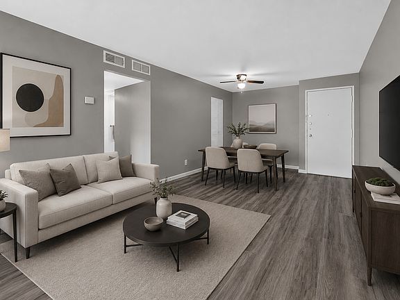3rd image of 950 Village Green Blvd APT 1-1004