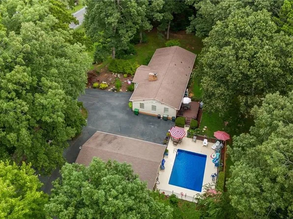 5220 Yadkinville Rd, Pfafftown, NC 27040