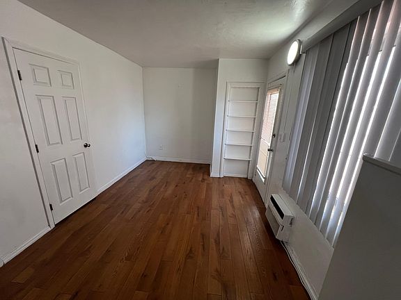 3rd image of 6949 Byron Ave APT 2