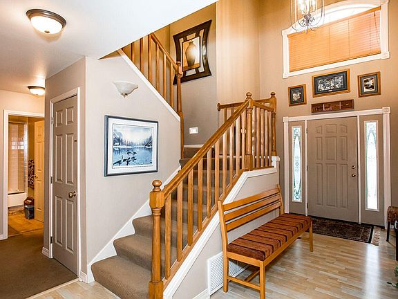 4th image of 111 Fairway Dr #6
