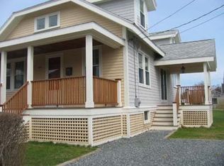 80 Eustis Ave, Newport, RI 02840
