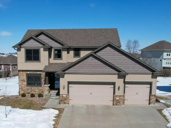 421 12th St NW, Byron, MN 55920