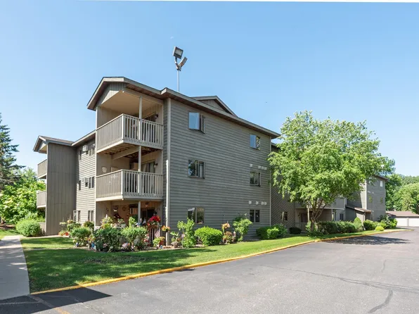 930 Lyn Way APT 202, Hastings, MN 55033