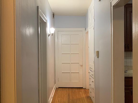 4th image of 7327 S Luella Ave #1F