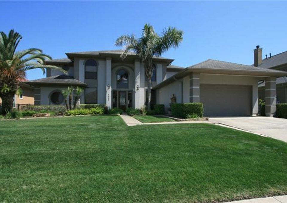1st image of 3026 S Island Dr