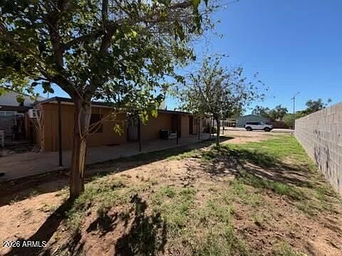2nd image of 2634 E MARCONI Avenue