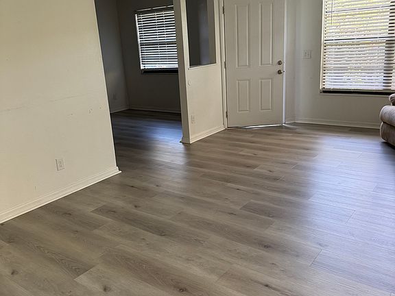 3rd image of 2490 Fielding Ct