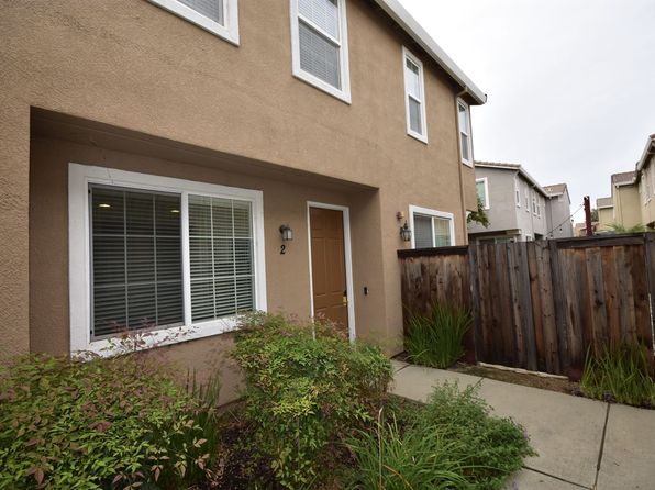 1030 Sierra View Cir UNIT 2
