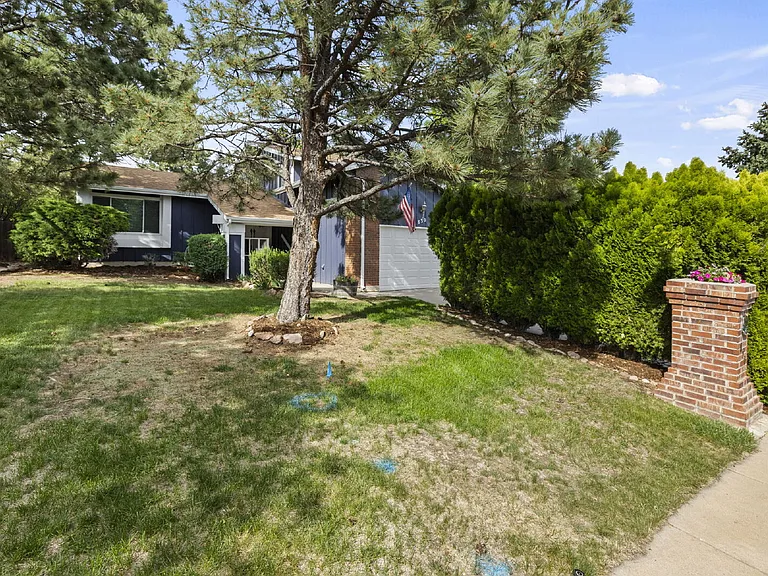 830 Red Mesa Dr — Photo 2