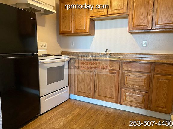 3rd image of 3837 S Junett St #6