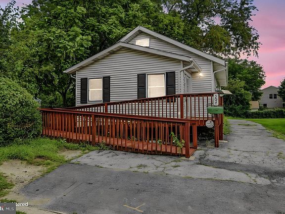 2nd image of 504 West Ave