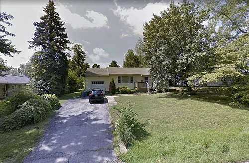 2408 E 8th St Photo 1