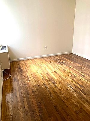 5th image of 3815 Putnam Ave W #43