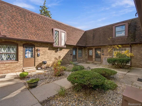 5005 Crooks Rd APT 37, Royal Oak, MI 48073