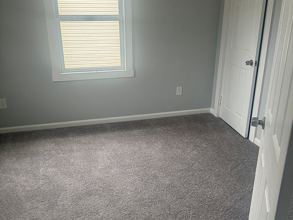 5th image of 321 Garfield St