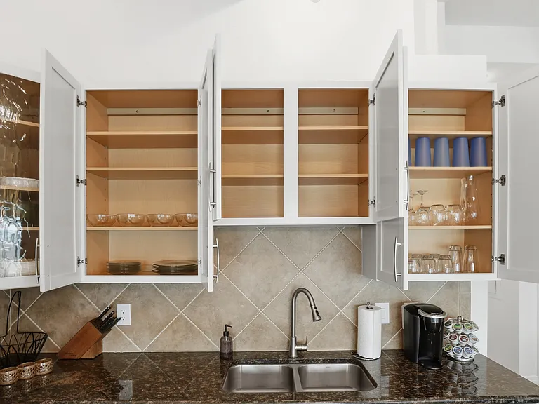 1101 Walnut St #1202 — Photo 12