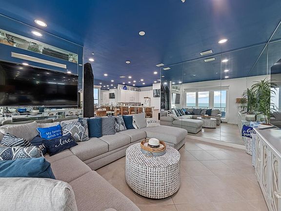 3rd image of 2700 Gulf Blvd #401
