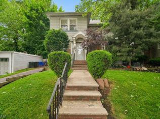 210 Hillside Rd, Elizabeth, NJ 07208