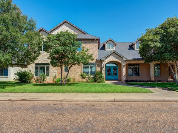 1102 N 14th St, Wolfforth, TX 79382