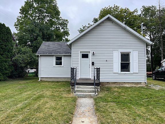 4th image of 160 Franconia Ave