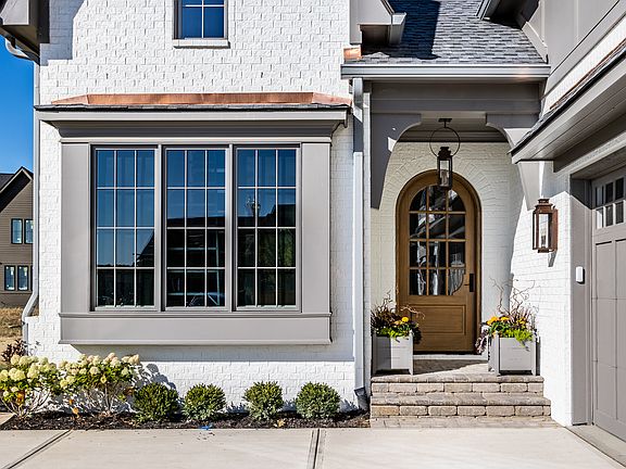 2nd image of 3528 Marketplace Ct