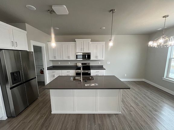 5th image of 5590 Trueman St Unit D