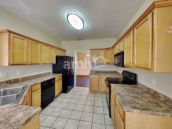3rd image of 4674 Forsman Ct