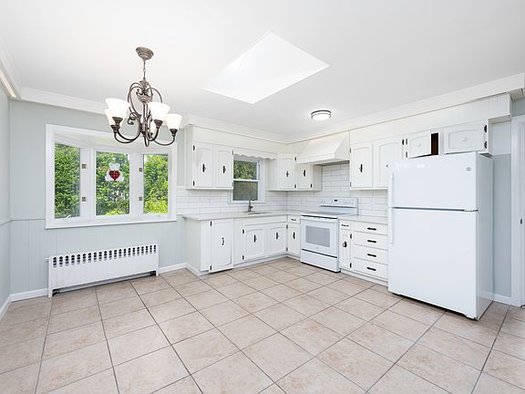3rd image of 26 Mountain View Dr #1