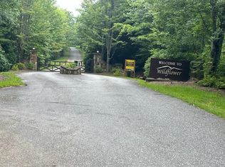 332 N Wildflower Rd, Franklin, NC 28734