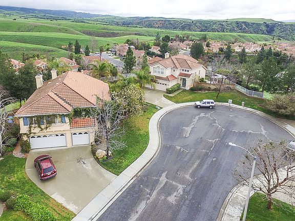 5th image of 15685 Harte Ln