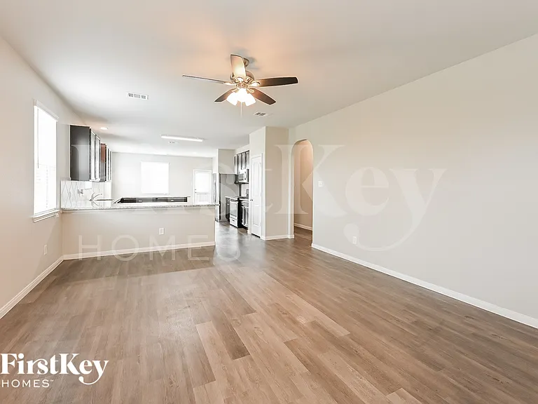24703 Lorenzo Glaze Trl — Photo 3