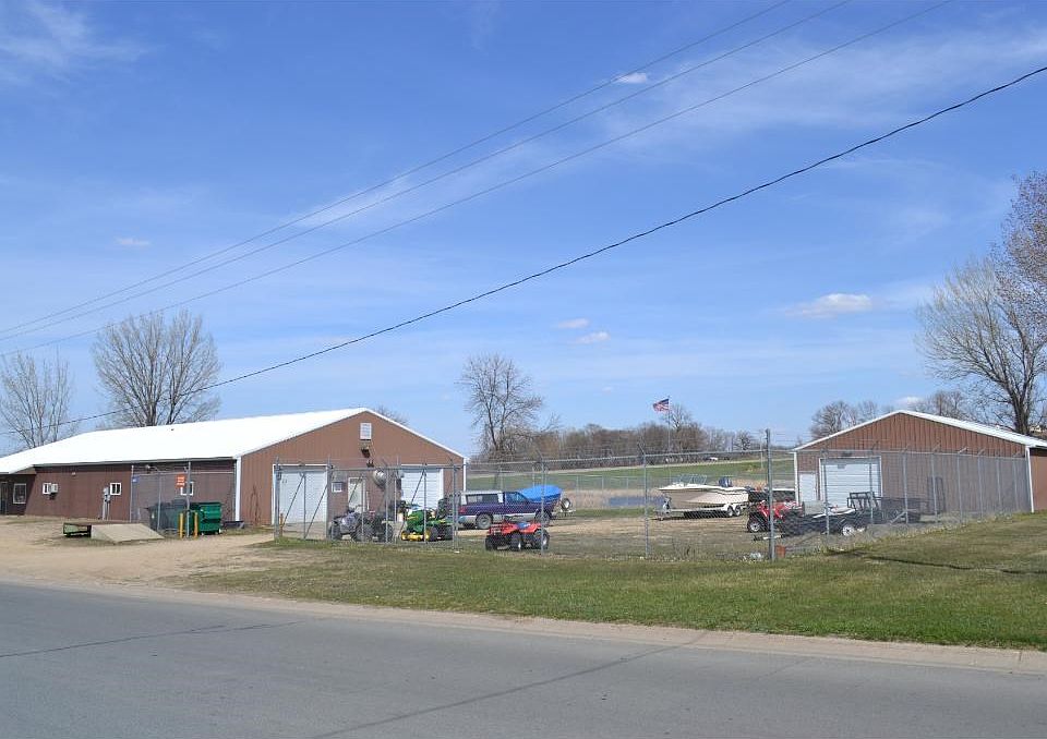 2nd image of 617 Industrial Dr SE