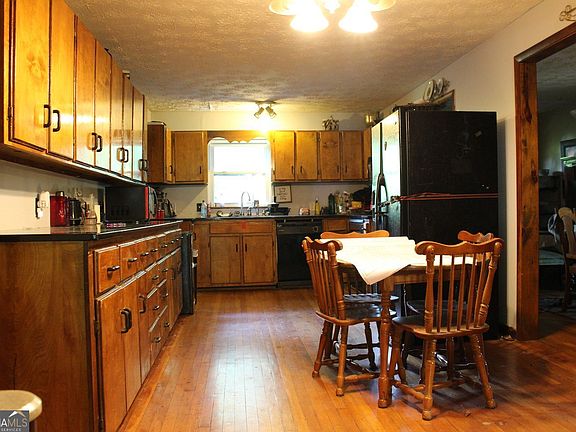 4th image of 1437 Tugaloo Dr NE