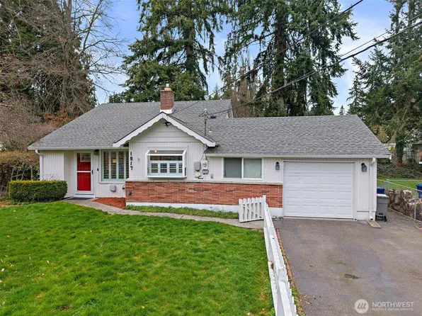 1917 205th Street SW, Lynnwood, WA 98036