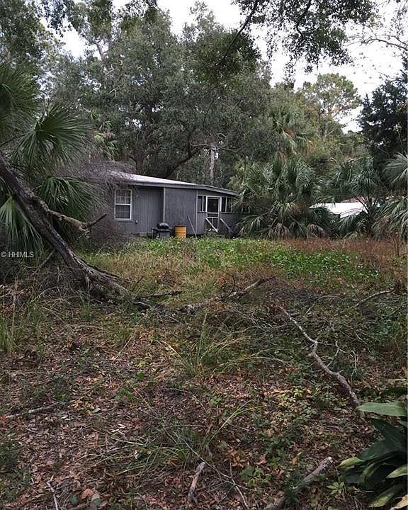 2nd image of 13 Julia Dr