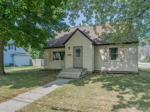 1139 Taft St, Little Chute, WI 54140