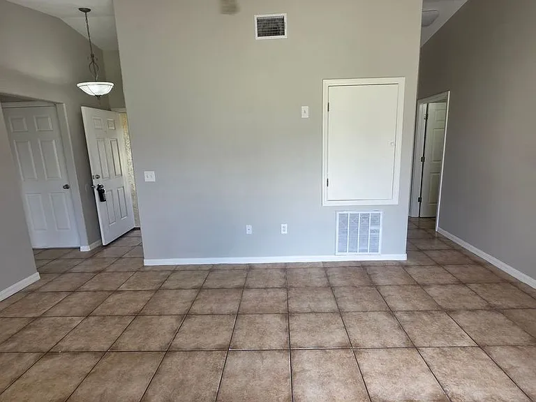 106 Herring Ln — Photo 7