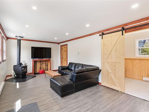 4th image of 75 Delray Road