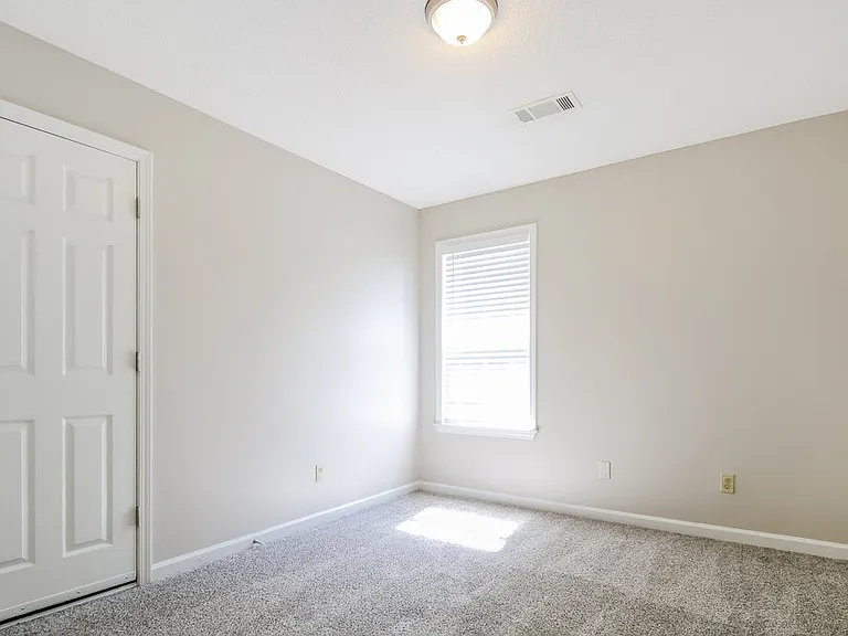 2362 Oak Springs Dr — Photo 11